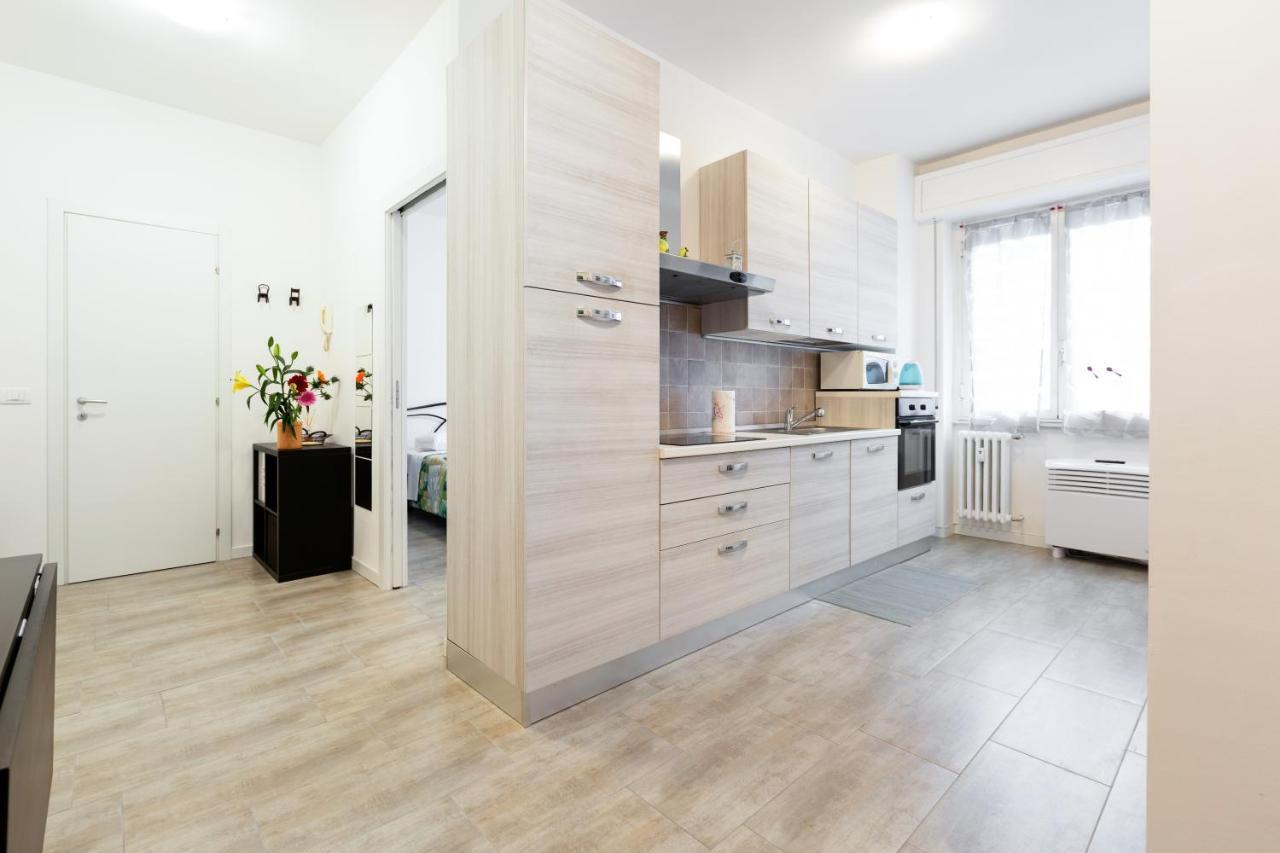 Renovated Flat Subway Yellow Line Мілан Екстер'єр фото
